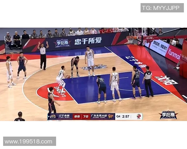 男子游泳明星突破极限再创佳绩 成为国际赛场焦点与全民英雄